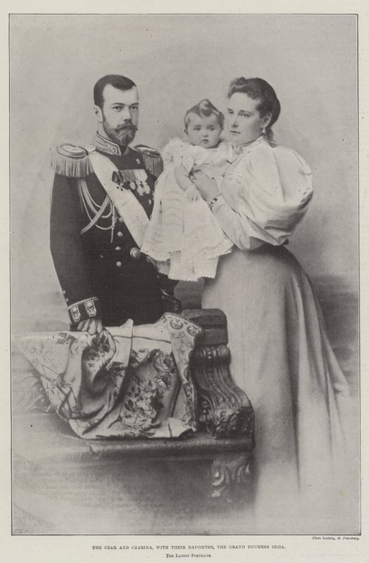 Çar ve Çarina, Kızları Büyük Düşes Olga ile by English Photographer