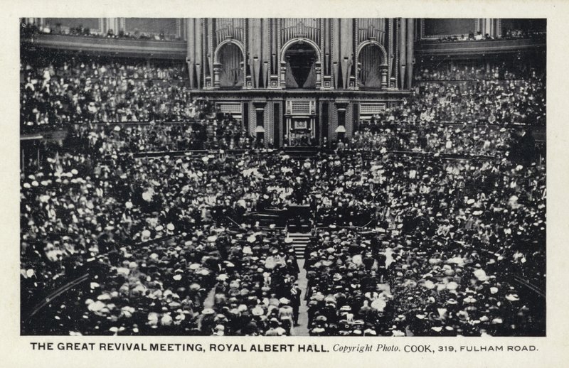 Büyük Canlanma Toplantısı, Royal Albert Hall, Londra by English Photographer