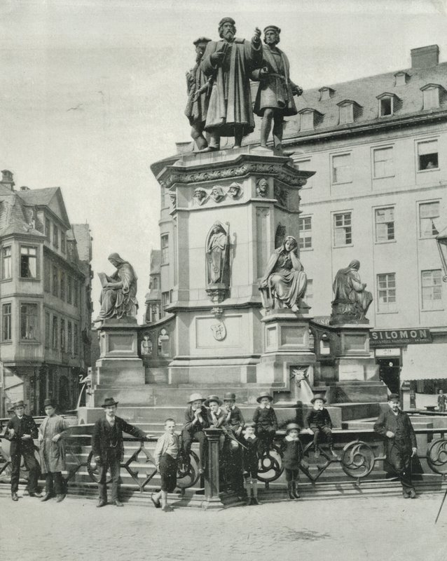 Gutenberg Anıtı, Frankfurt (s/b fotoğraf) by English Photographer