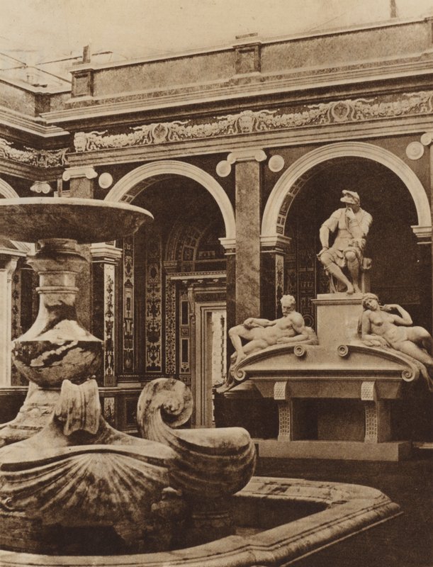 İtalyan Mahkemesinin Loggia