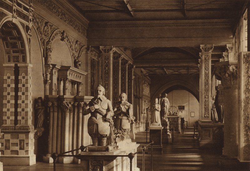 Rönesans Mahkemesi by English Photographer