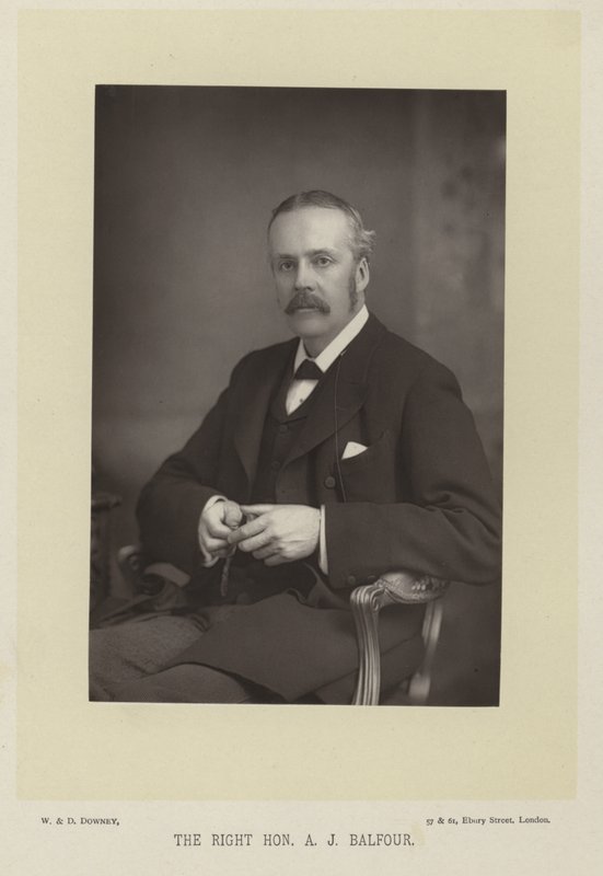 Doğru Hz. AJ Balfour by English Photographer