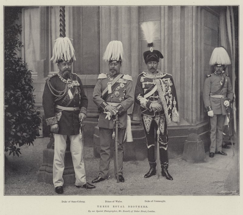 Üç Kraliyet Kardeş by English Photographer