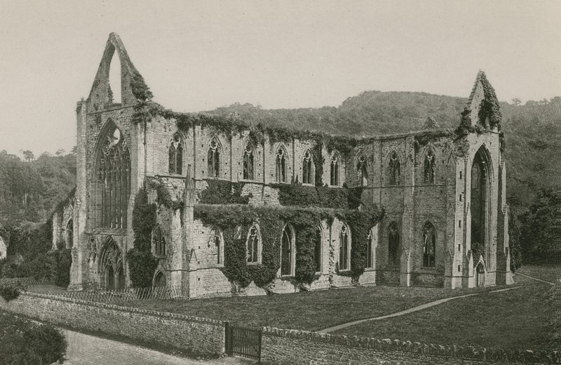 Tintern Manastırı by English Photographer