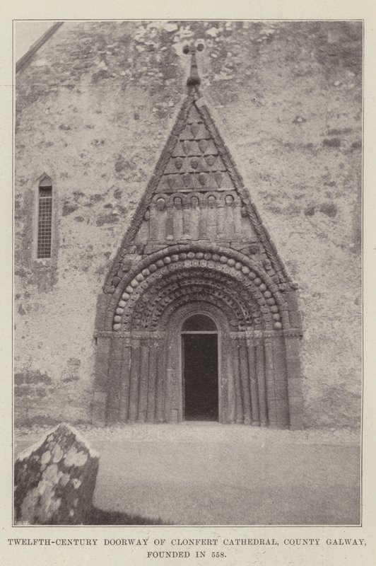 558 yılında kurulan Galway County, Clonfert Katedrali