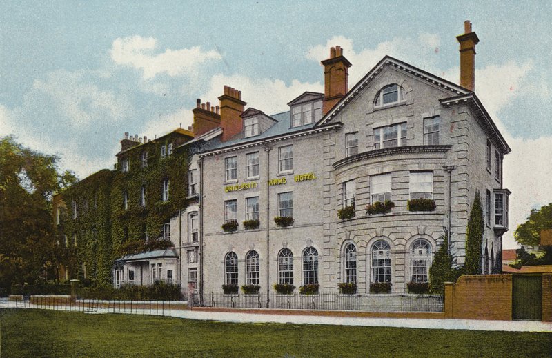 Üniversite Arms Oteli, Cambridge by English Photographer