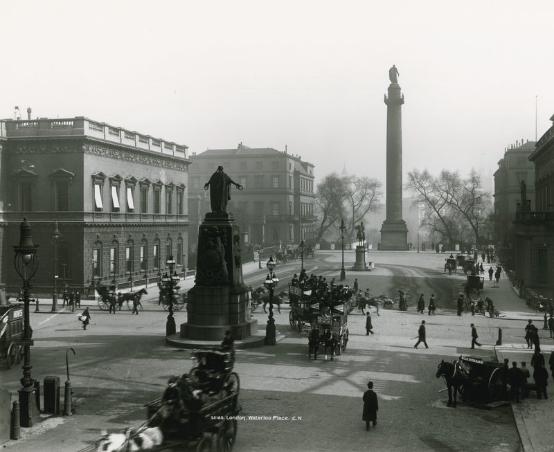 Waterloo Place, Londra by English Photographer