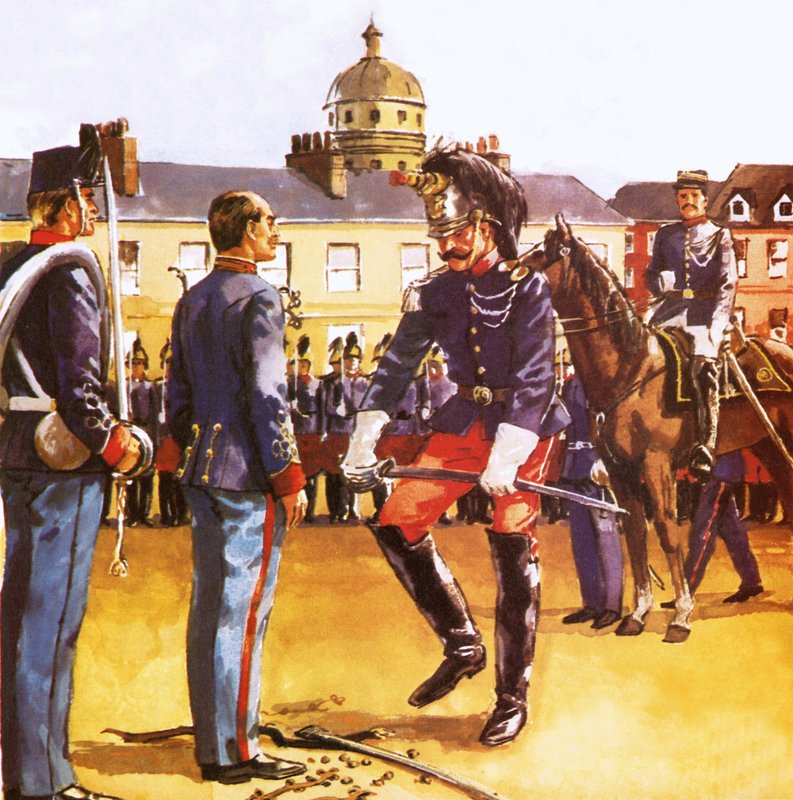 Dreyfus kamuoyu önünde aşağılanıyor by English School
