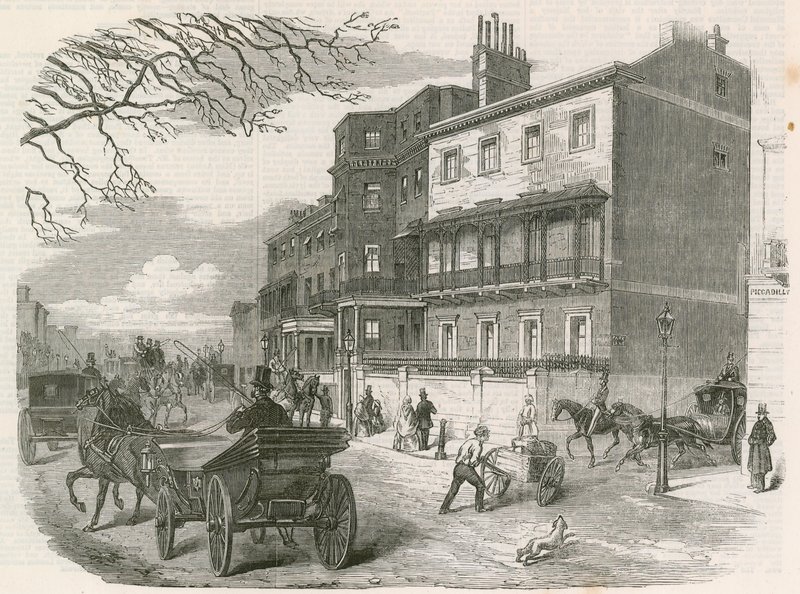 Gloucester House, Piccadilly, Londra, Gloucester Düşesi