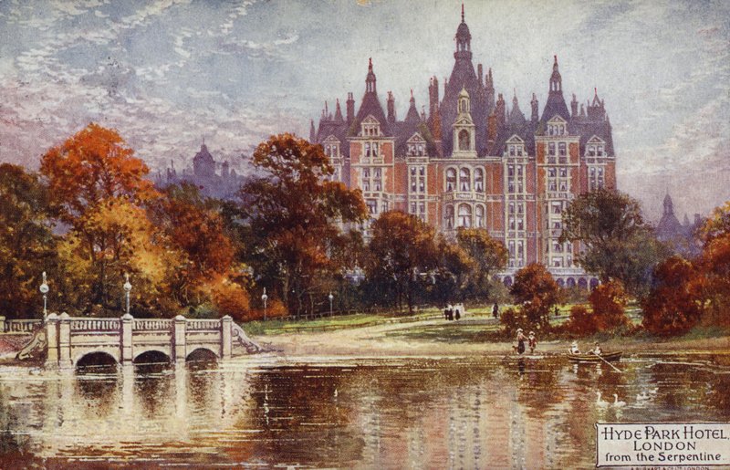 Hyde Park Hotel, Londra, Serpentine