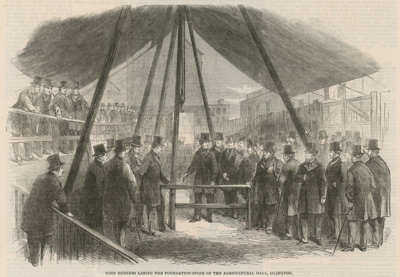 Lord Berners, Tarım Salonunun temel taşını döşerken by English School
