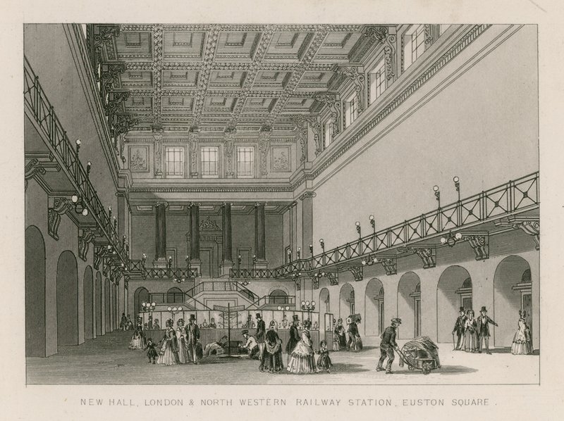 New Hall, Londra ve Kuzey Batı Tren İstasyonu, Euston Meydanı, Londra by English School