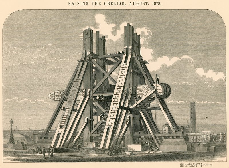 Dikilitaşı yükseltmek, Ağustos 1878 by English School