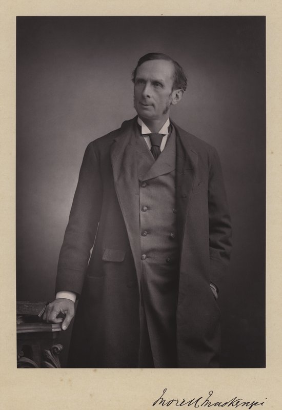 Sir Morell Mackenzie, İngiliz doktor by English School