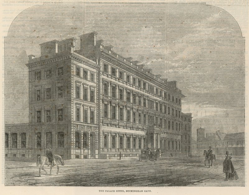Saray Oteli, Buckingham Kapısı by English School