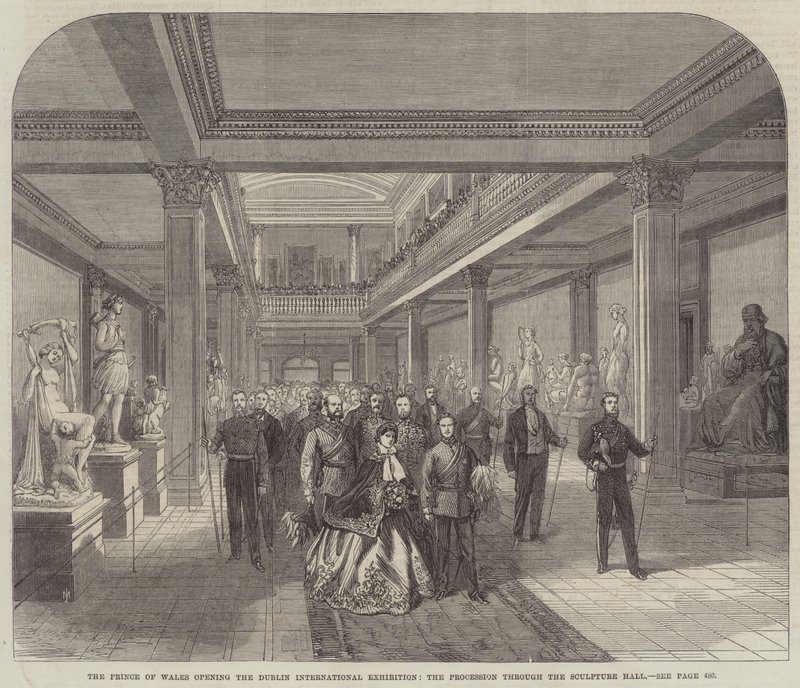 Galler Prensi Dublin Uluslararası Sergisini açıyor, Heykel Salonundan Geçit (gravür) by English School