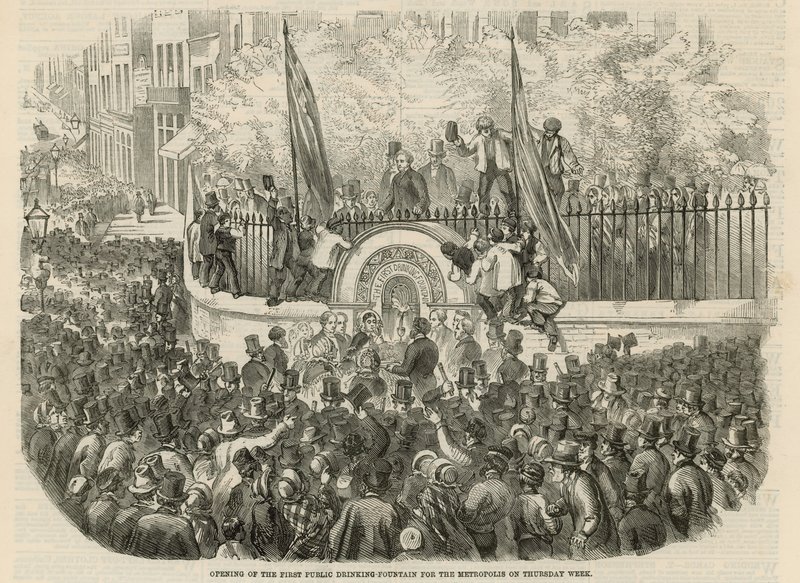 İlk halka açık çeşme by English School