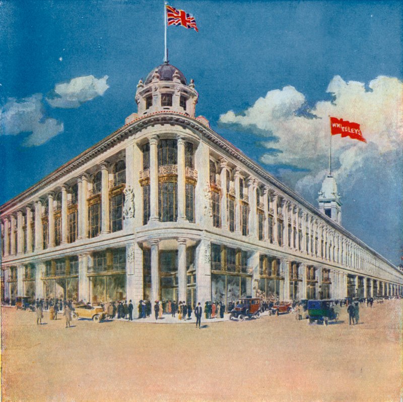 Whiteleys, Queens Yolu by English School