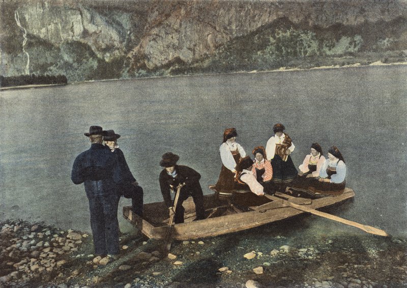 Kostümler Norvegiens, Eyalet De Saetersdalen by European Photographer