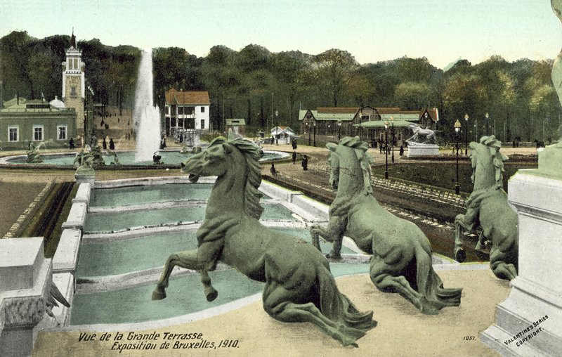 Grand Terrasse, Brüksel Sergisi, 1910 by European Photographer