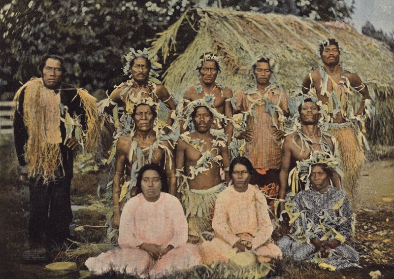 DARorai Grup A Tathiti by European Photographer