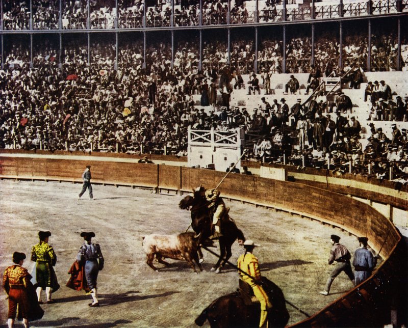 İspanyol boğa güreşi (fotoğraf) by European Photographer