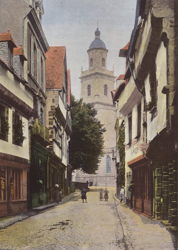 Auray, Rue Du Loch by European Photographer