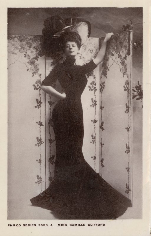 Camille Clifford, Belçika doğumlu tiyatro oyuncusu (s/b fotoğraf) by European Photographer