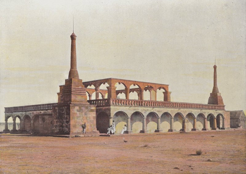 Eski Başbakan ve Ailesinin Mozolesi by European Photographer