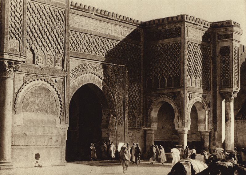 Meknes, Saray Kapısı, Bab Mansour (s/b fotoğraf) by European Photographer