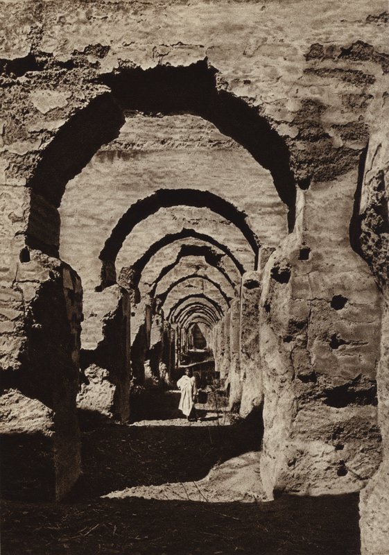 Meknes, "Haras" Harabeleri (s/b fotoğraf) by European Photographer