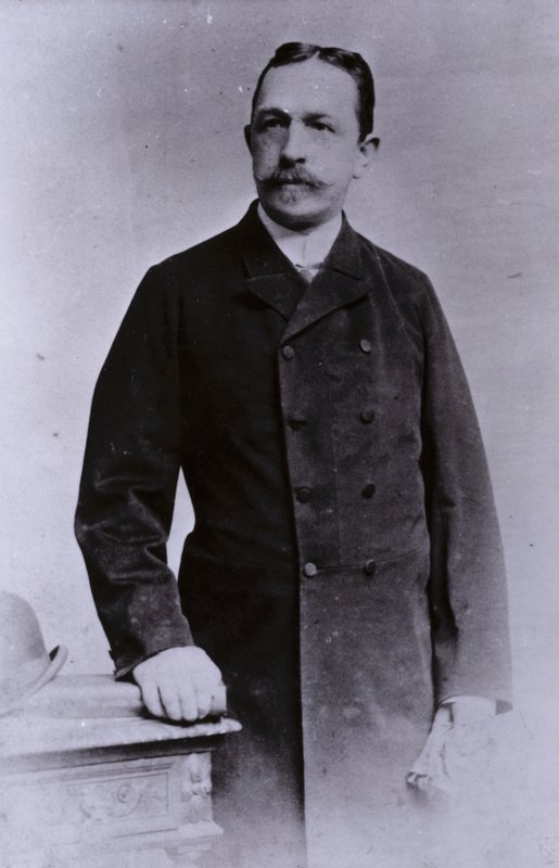 Oskar Lenz, Alman-Avusturyalı jeolog ve mineralog (s/b fotoğraf) by European Photographer