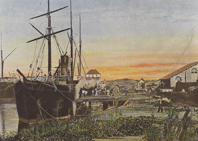 Saint-Pierre Limanı Görünümü by European Photographer