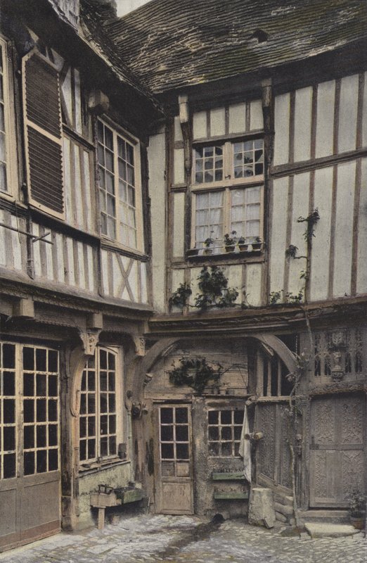 Abbeville, Maison olarak bilinen Francois Premier (iç avlu) by French Photographer