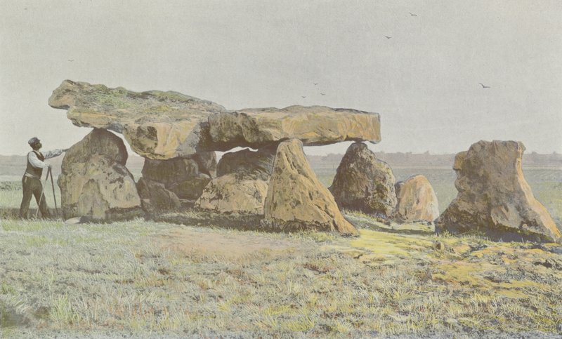 Arcay, Dolmen de Rochebillaude, Cote yanal S by French Photographer