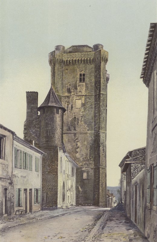 Bassoues, Donjon by French Photographer