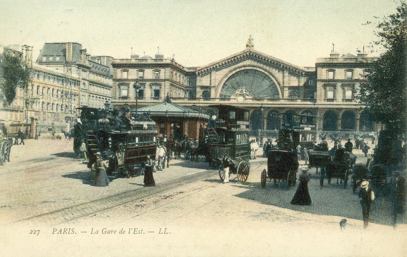 Gare de Paris-Est, Paris (renkli fotoğraf) by French Photographer
