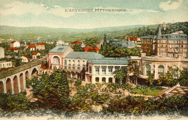 LAuvergne, Fransa by French Photographer