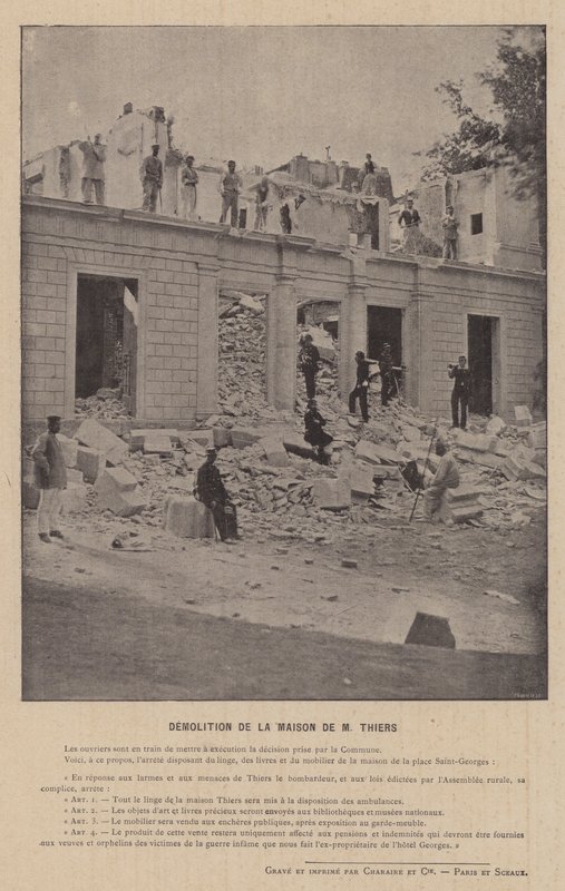 Paris Komünü, M Thiers Evinin Yıkılması (s/b fotoğraf) by French Photographer