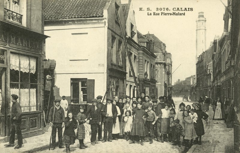 Rue Pierre-Mulard, Calais (s/b fotoğraf) by French Photographer