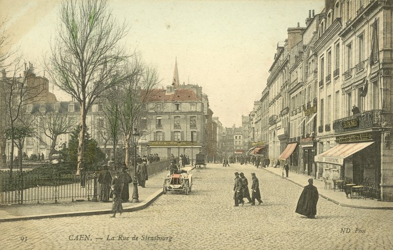 Rue de Strasbourg, Caen (renkli fotoğraf) by French Photographer