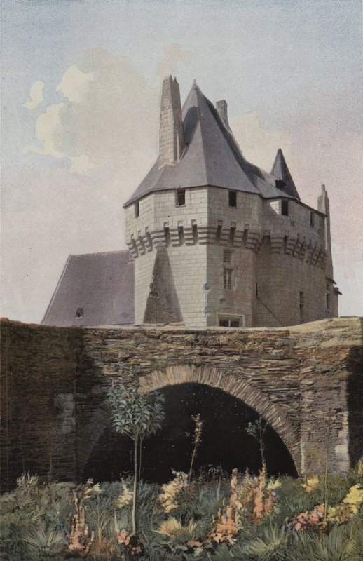 Les Ponts-de-Ce, Chatelet (Jandarma) by French Photographer