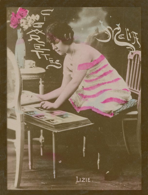 Lizie, fotoğraf albümü olan kız by French Photographer