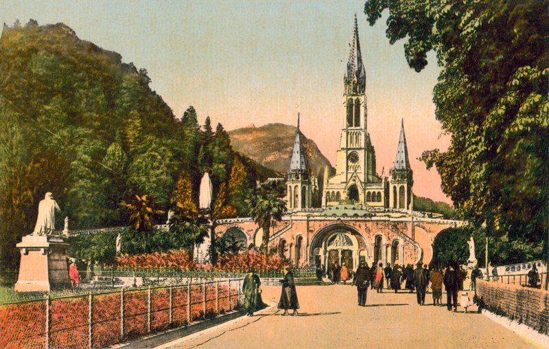 Lourdes, Fransa by French Photographer