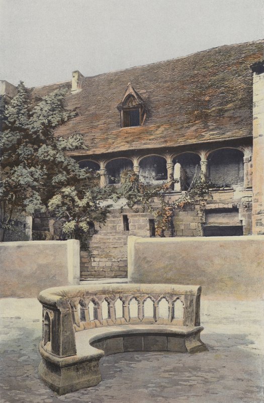 Nerac, Chateau, Avluda Cephe by French Photographer