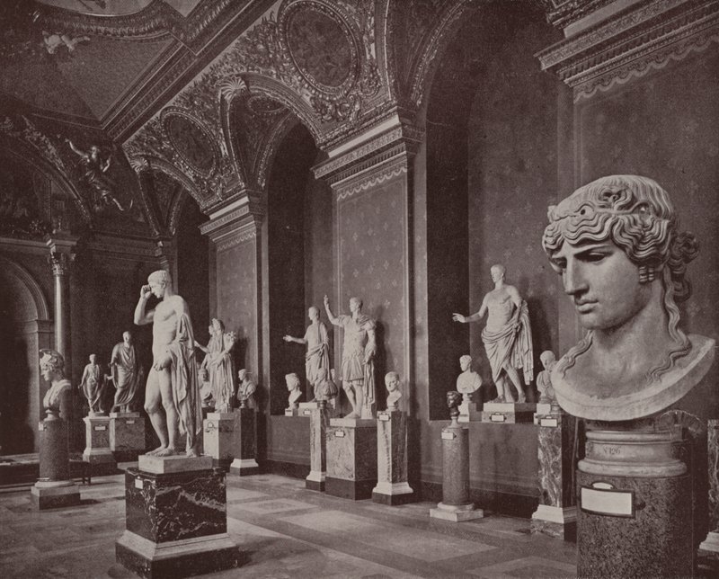 Paris: Augustus Galerisi, Louvre Müzesi (s/b fotoğraf) by French Photographer