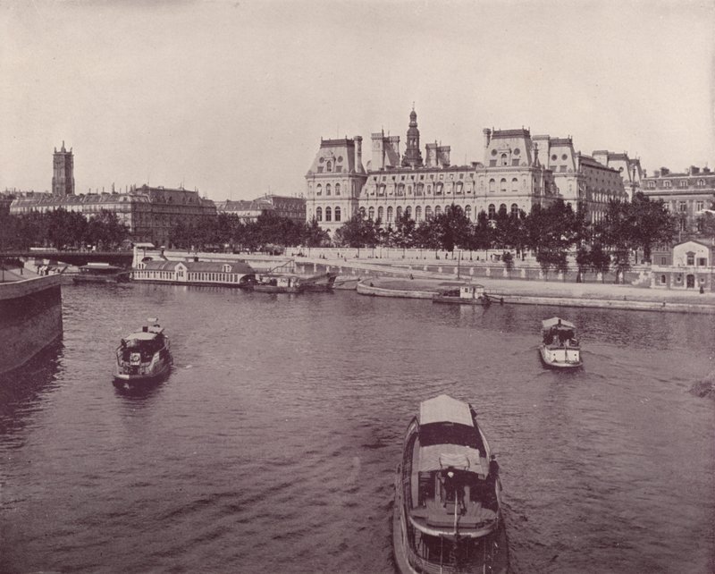 Paris: Hotel de Ville, River Side