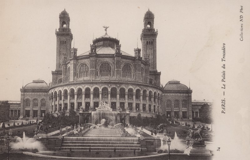 Paris, Trocadero Sarayı by French Photographer