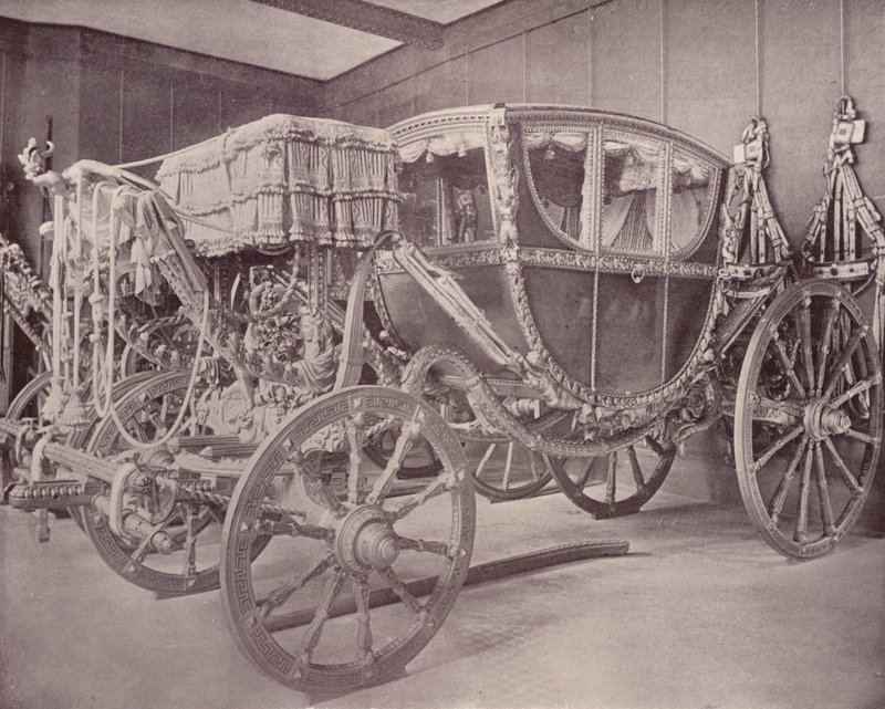 Paris: Kraliyet Arabası, Musee Cluny (s/b fotoğraf) by French Photographer