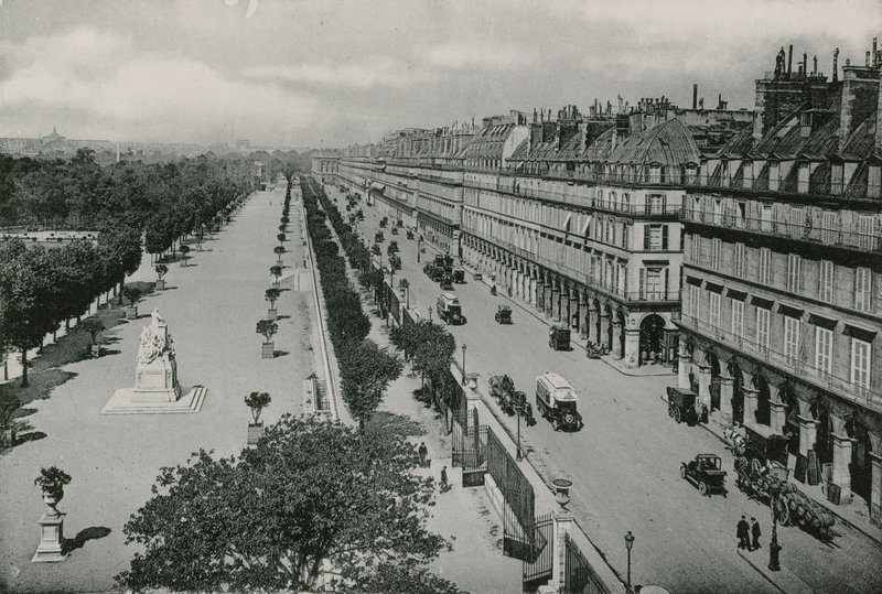 Perspektif du Jardin des Tuileries et la Rue de Rivoli, Sokak Rivoli ile Tuileries bahçesinde Perspektif (fotogravür) by French Photographer